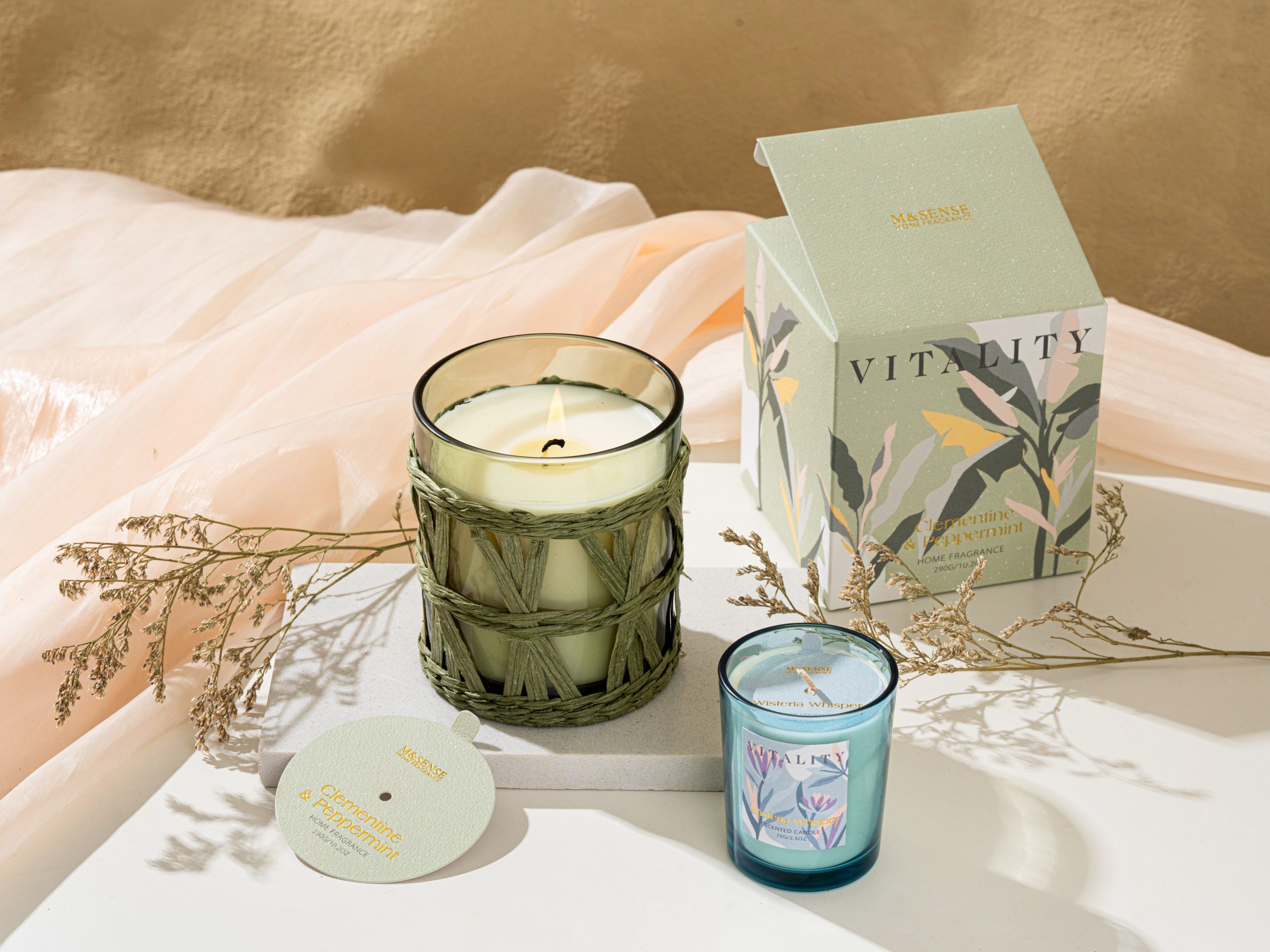 KNIT & WOVEN SCENTED CANDLE1