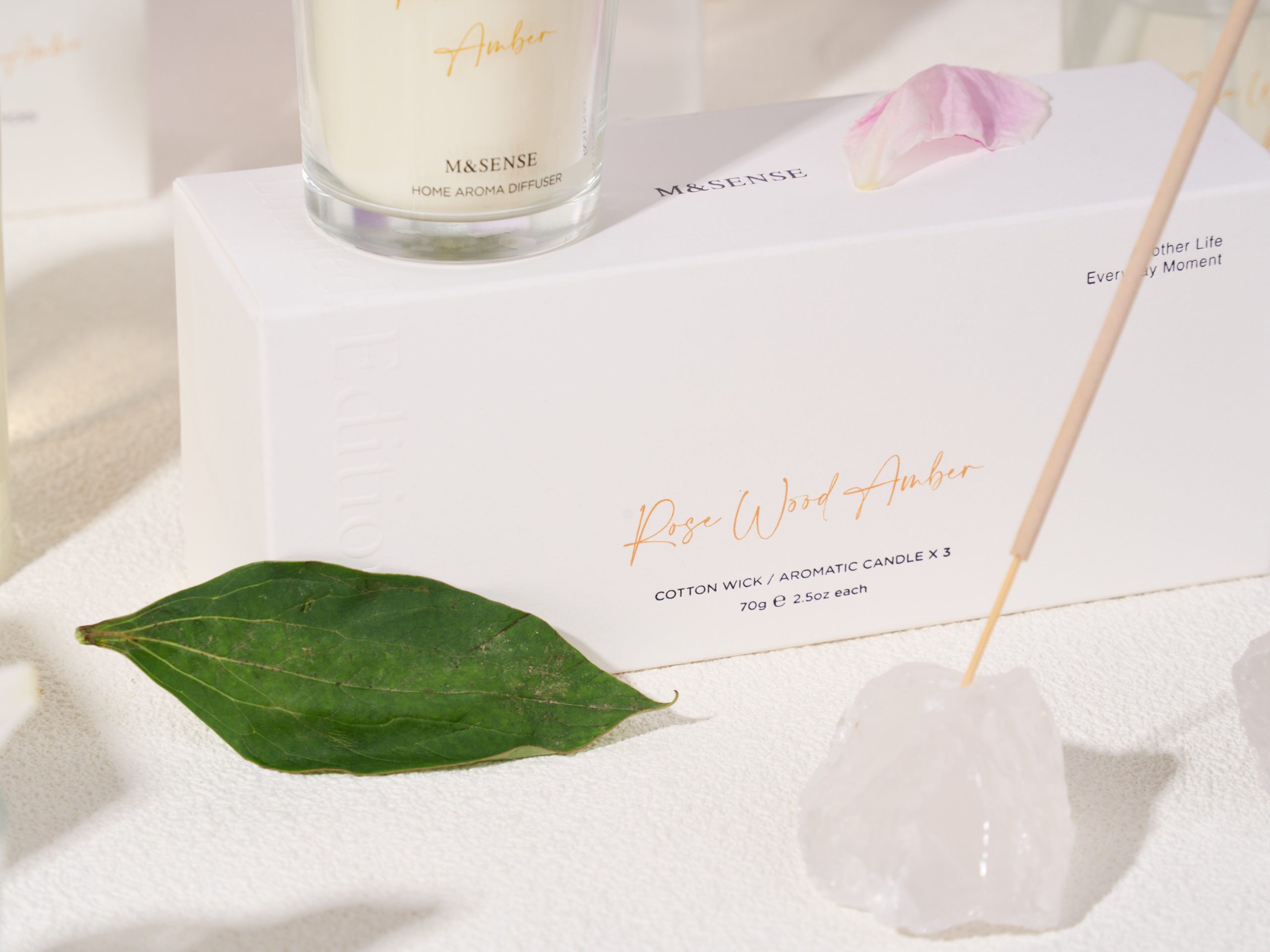 SIMPLE WHITE AROMATIC CANDLE SET