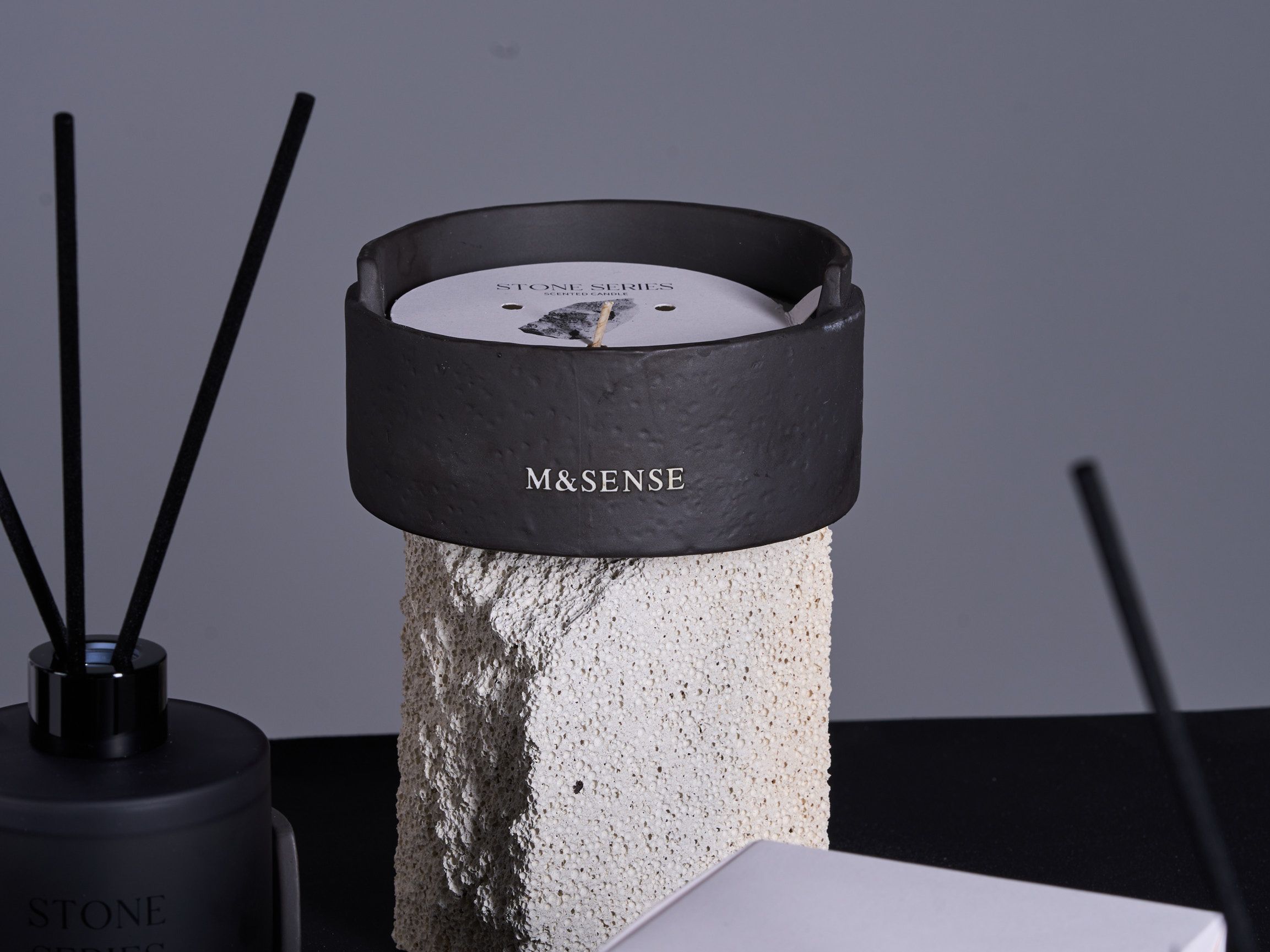 STONE SERIES 3 Wick Ceramic Scented Candle1
