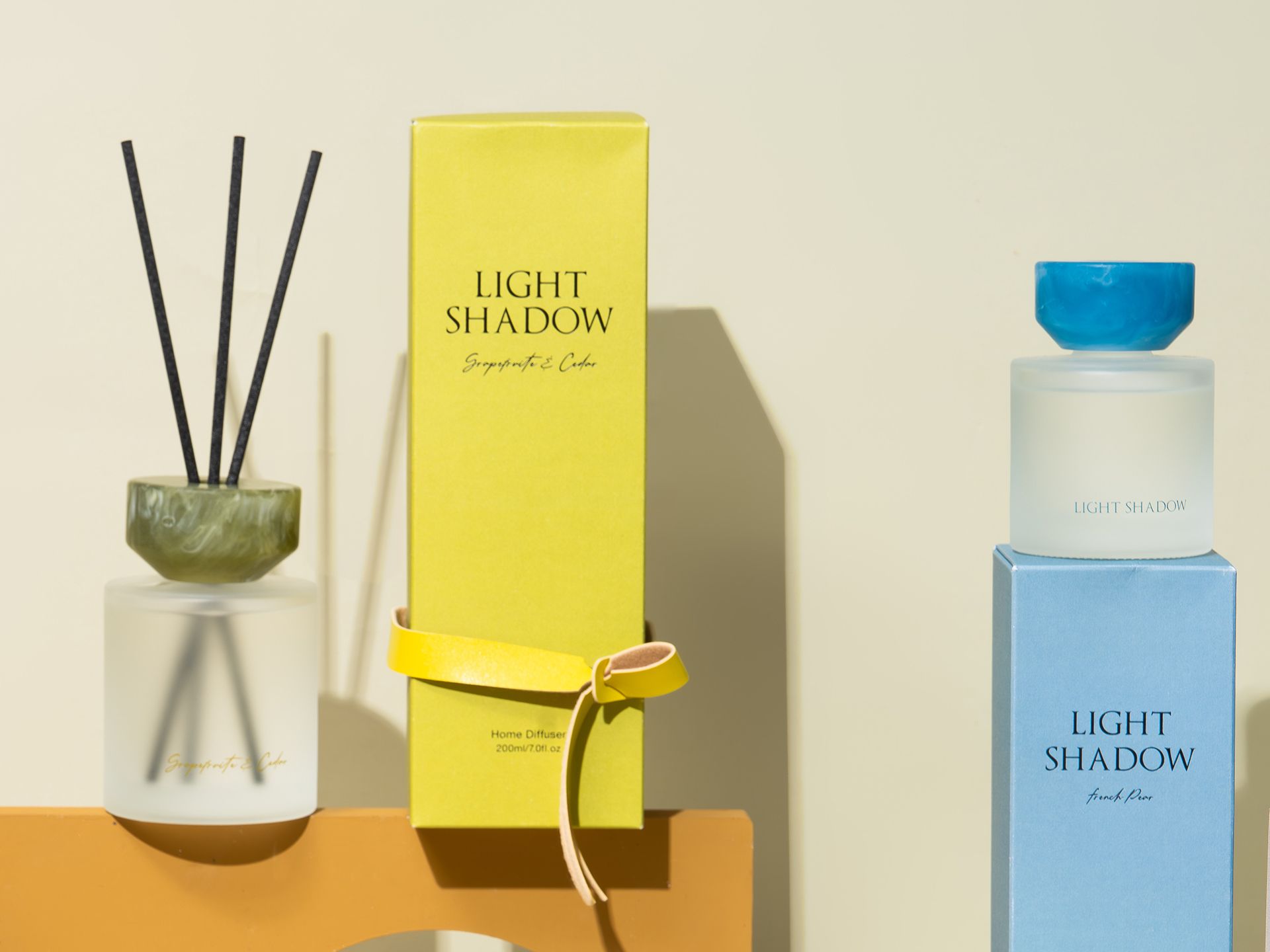 LIGHT SHADOW REED DIFFUSER
