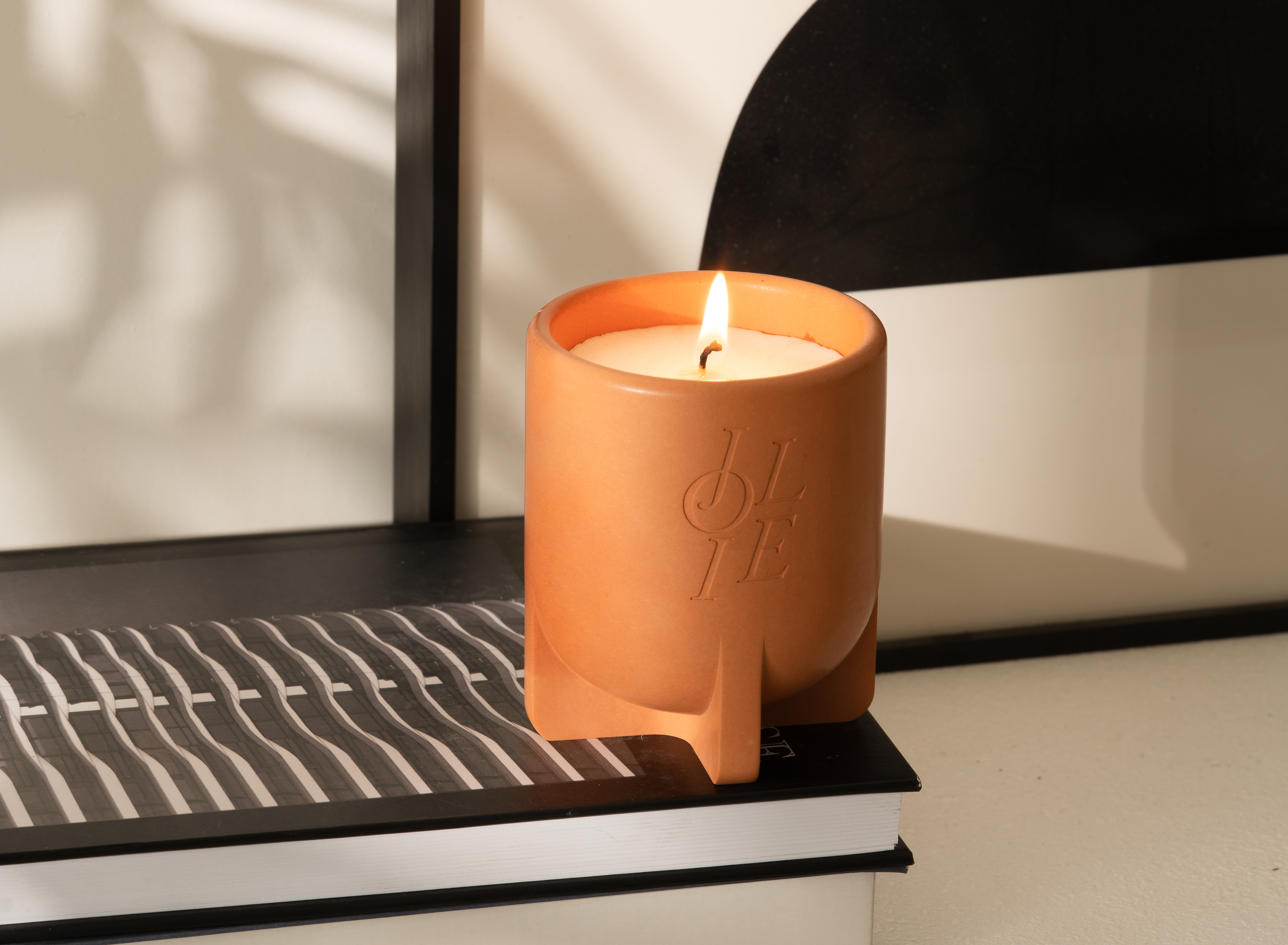 CEMENT COLLECTION SCENTED CANDLE